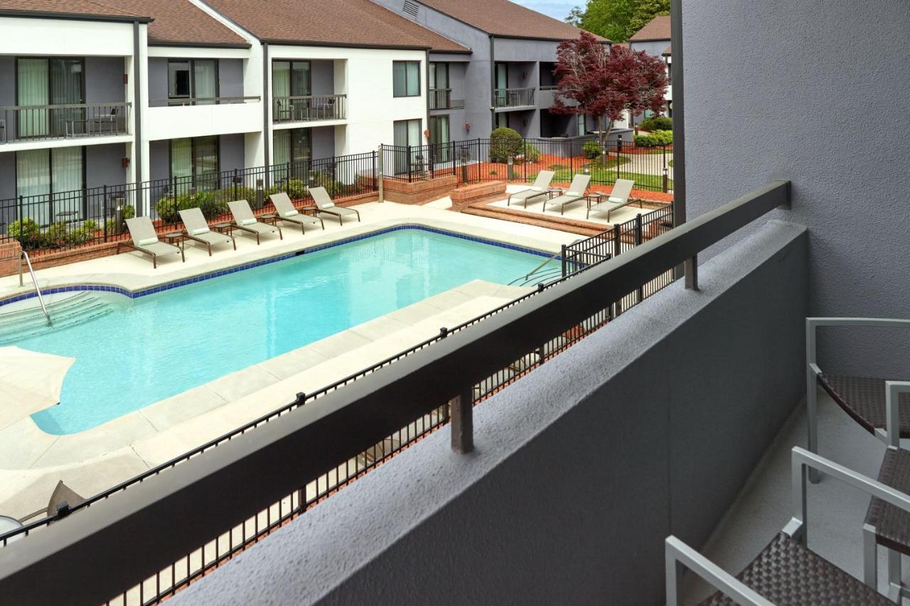 Courtyard By Marriott Augusta Hotel Exterior foto