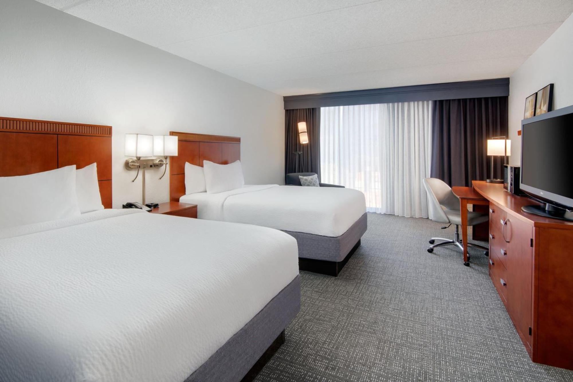 Courtyard By Marriott Augusta Hotel Exterior foto