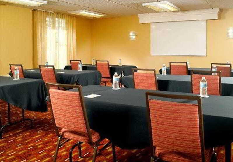 Courtyard By Marriott Augusta Hotel Exterior foto