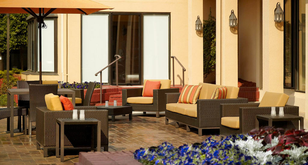 Courtyard By Marriott Augusta Hotel Exterior foto